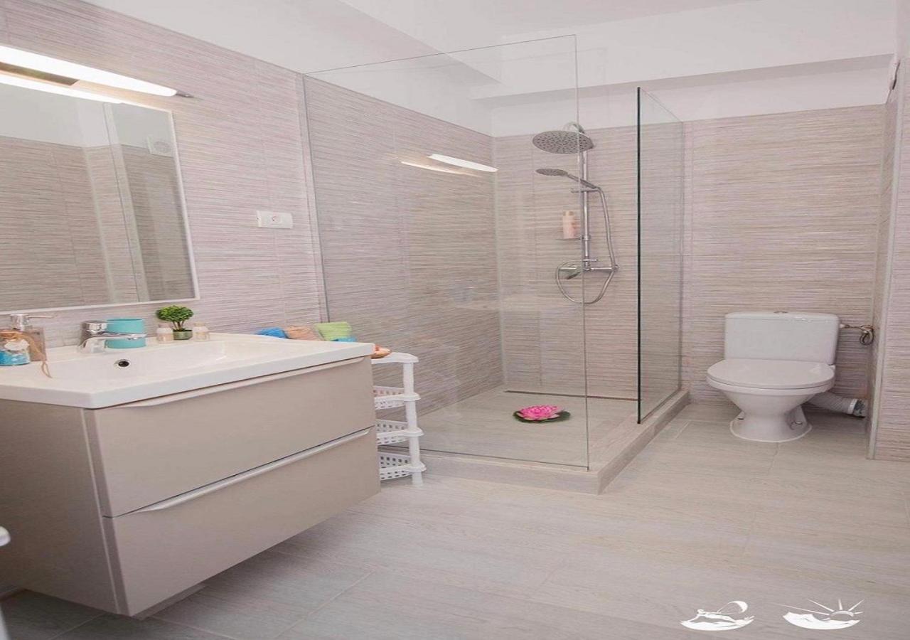 Apartel Joy Navodari Ngoại thất bức ảnh